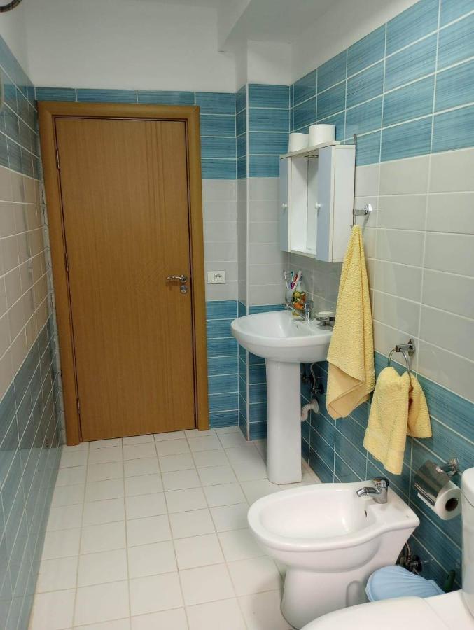 Comfortable Apartment Shëngjin Buitenkant foto