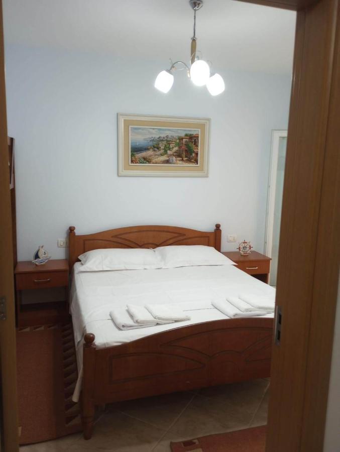 Comfortable Apartment Shëngjin Buitenkant foto