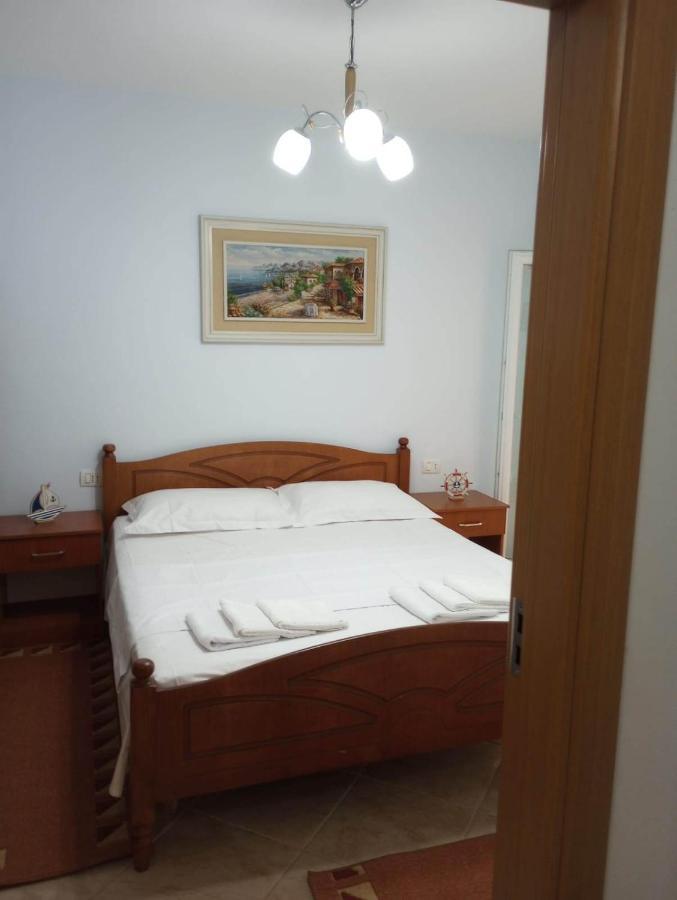 Comfortable Apartment Shëngjin Buitenkant foto